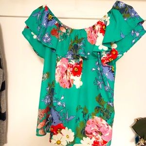 Xhilaration Floral blouse